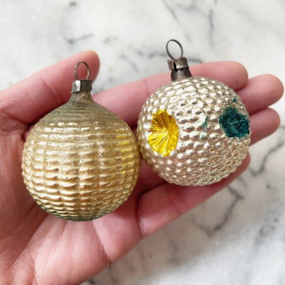 Antique Mercury Glass Christmas Ornaments Set of 4 Silver Aqua Balls Vintage - Picture 4 of 5